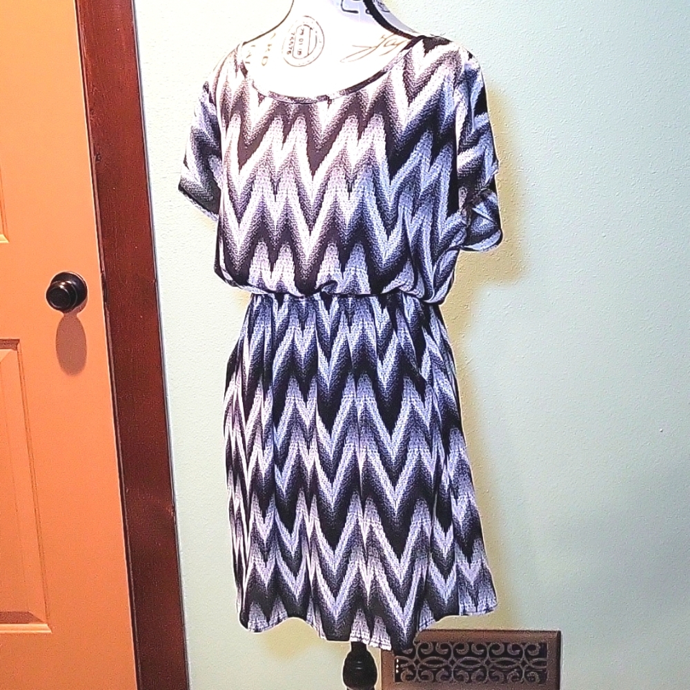Filly Flair Zig-Zag Black & White Dress